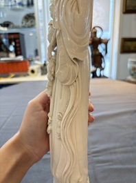 Two pairs of Chinese ivory 'elegant beauty' carvings, 'Da Hai 大海' mark, 19/20th C.