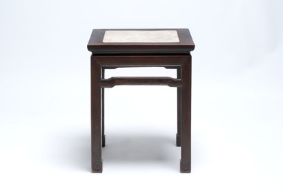 Three Chinese marble-topped hongmu stands, 19/20th C.