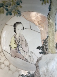 A Chinese qianjiang cai 'antiquities' covered vase and a basin with figural design, signed Yu Yicheng 俞意誠 and Xu Shanqin 徐善琴, 19th C., one dated 1893