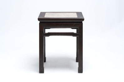Three Chinese marble-topped hongmu stands, 19/20th C.