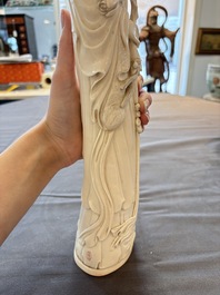 Two pairs of Chinese ivory 'elegant beauty' carvings, 'Da Hai 大海' mark, 19/20th C.