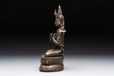 A Thai Buddha, a Sino-Tibetan bronze Bodhisattva and a Tibetan bronze and iron phurba, 18/19th C.