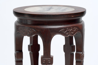 Five Chinese marble-topped hongmu stands, 20th C.