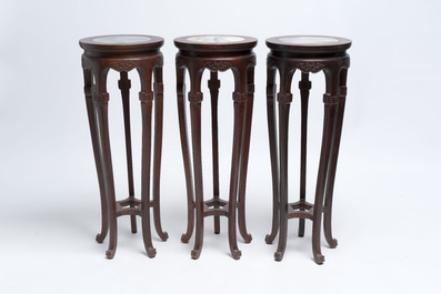 Five Chinese marble-topped hongmu stands, 20th C.