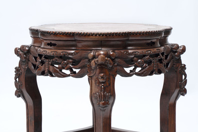 Three Chinese marble-topped hongmu stands, 19/20th C.
