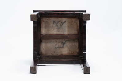 Three Chinese marble-topped hongmu stands, 19/20th C.