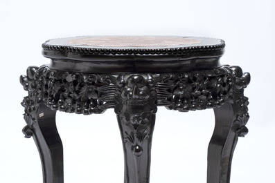 Three Chinese marble-topped hongmu stands, 19/20th C.