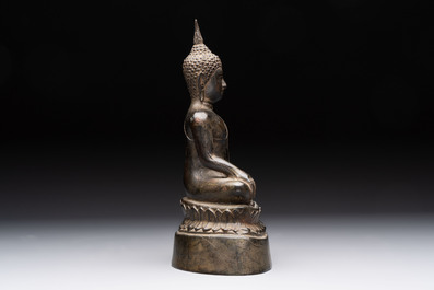A Thai Buddha, a Sino-Tibetan bronze Bodhisattva and a Tibetan bronze and iron phurba, 18/19th C.