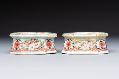 A Chinese famille rose export milk jug, two salts and a barrel-shaped tankard, Qianlong