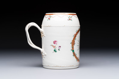 A Chinese famille rose export milk jug, two salts and a barrel-shaped tankard, Qianlong