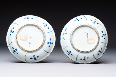 Two Chinese blue and white 'kraak' dishes and four plates, Wanli