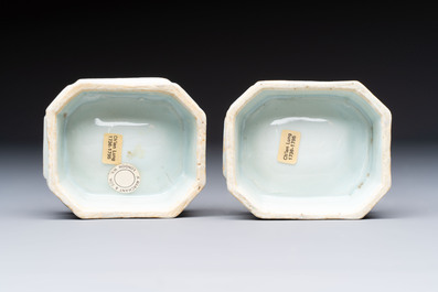 A Chinese famille rose export milk jug, two salts and a barrel-shaped tankard, Qianlong
