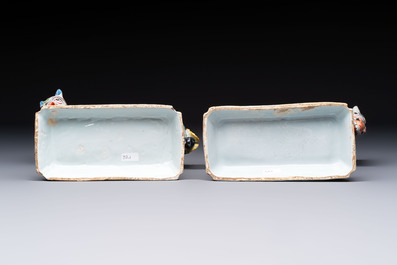 A pair of polychrome Dutch Delft petit feu models of horses with riders, 18th C.
