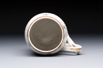 A Chinese famille rose export milk jug, two salts and a barrel-shaped tankard, Qianlong
