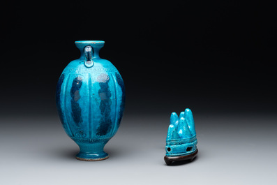 A Chinese turquoise-glazed brush rest and a Fahau vase, 18/19th C.