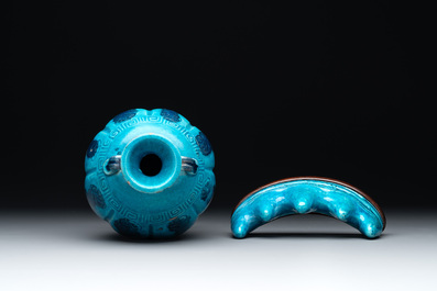 A Chinese turquoise-glazed brush rest and a Fahau vase, 18/19th C.