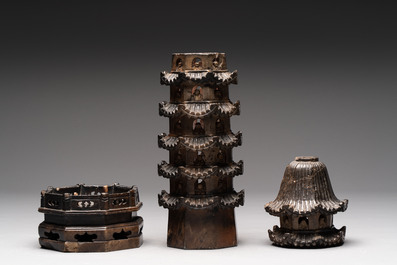 A pair of Chinese soapstone pagodas, 19/20th C.