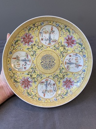 A Chinese famille rose yellow-ground 'Antiquities' plate, Guangxu mark, 19/20th C.