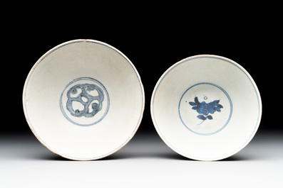12 Chinese blue and white wares, Ming