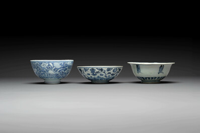 A collection of ten Chinese blue and white bowls, Ming