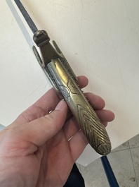 A French artillery officer&rsquo;s sabre &lsquo;&agrave; la hongroise&rsquo; with beaded guard or 'garde perl&eacute;e', 1st Empire, 19th C.