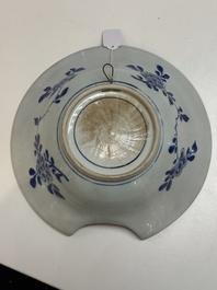 A Chinese rose-Imari 'Provinces' shaving bowl with the arms of Amsterdam, Kangxi, ca. 1720