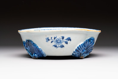 A varied group of ten Chinese blue, white and famille rose wares, Yongzheng/Qianlong