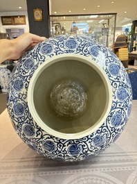 A large Chinese blue and white 'shou' jar, Wanli mark, 20th C.