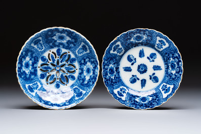 A blue and white Dutch Delft strainer and stand with floral design, 18th C.