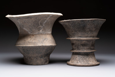 Four Thai pottery vases, Ban-Chiang, 7/4th C. B.C.