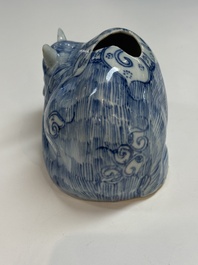 A rare Chinese blue and white 'cat' nightlight, 18th C.