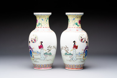 Seven Chinese famille rose vases, a scroll jar and a jardini&egrave;re on a stand, Qianlong marks, 20th C.