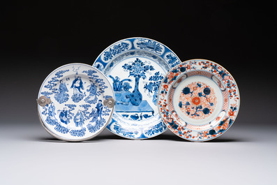 Three Chinese blue, white and Imari-style plates, Xuande and Zhi mark, Kangxi and later