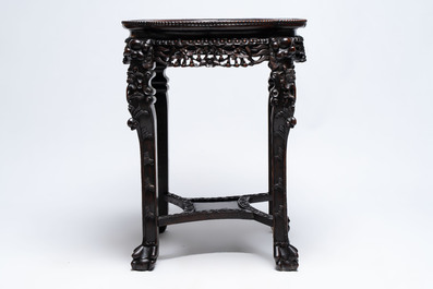 A large Chinese hongmu stand, 19th C.