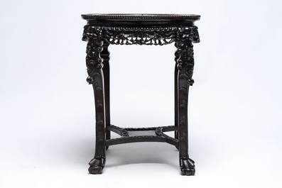A large Chinese hongmu stand, 19th C.