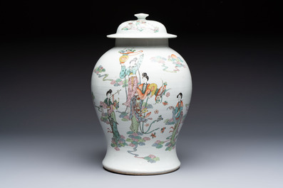 A pair of Chinese blue and white vases and a famille rose covered vase, 19th C.