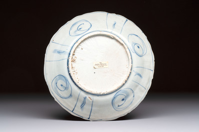 A Chinese 'Kraak' blue and white 'Hatcher Cargo' plate, Wanli