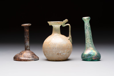 Eight Roman glass flasks, three glass bracelets and two bronze rings, 1st/4th C.