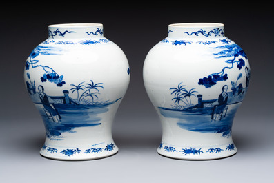 A pair of Chinese blue and white vases and a famille rose covered vase, 19th C.