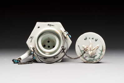 A Chinese famille rose covered 'Dragon' bowl and a teapot, Guangxu and Wang Yongshun 汪永順 mark, 19/20th C.