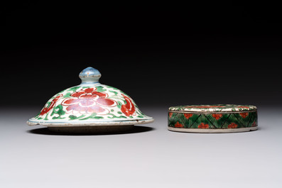 Five Chinese blue, white, famille rose and wucai covers, Kangxi and later