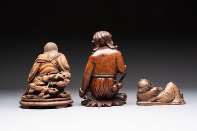 Six Chinese wooden and bamboo carvings, 19/20th C.