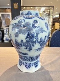 A blue and white Dutch Delft Transitional style chinoiserie vase, late 17th C.