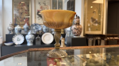 An 18kt gold-mounted carved agate goblet, France or Italy, 19/20th C.