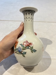 31 Chinese famille rose vases, Qianlong and Jingdezhen marks, 20th C.
