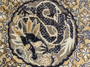 A rare Chinese imperial silk and metallic thread 'dragon' carpet, Chu Xiu Gong Bei Yong 儲秀宮備用 mark, 19th C.