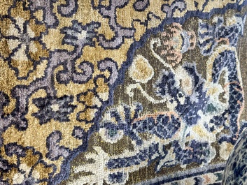 A rare Chinese imperial silk and metallic thread 'dragon' carpet, Chu Xiu Gong Bei Yong 儲秀宮備用 mark, 19th C.