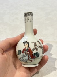 31 Chinese famille rose vases, Qianlong and Jingdezhen marks, 20th C.