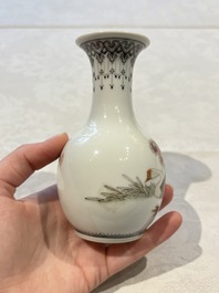 31 Chinese famille rose vases, Qianlong and Jingdezhen marks, 20th C.