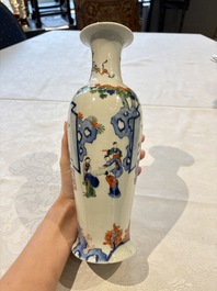 Four Chinese famille verte vases, a jar and a bowl, 19th C.